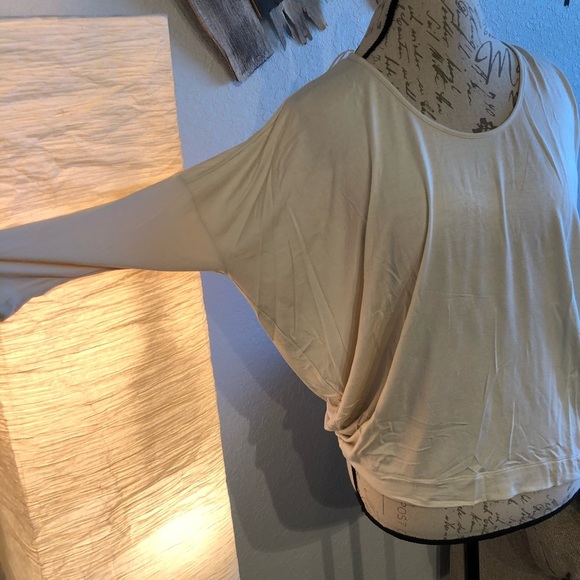 4[7ForAllMankind] NWT! Flowy cream top - Picture 2 of 7